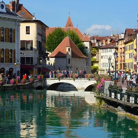 De Chiara A Apartment Annecy