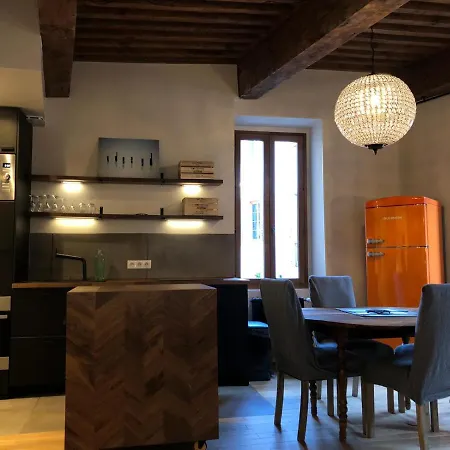 De Chiara A * Annecy