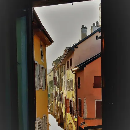 De Chiara A Annecy
